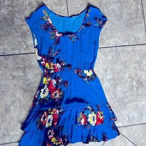 Twirling ready. Size S Spring Dress by Konrad & Joseph.